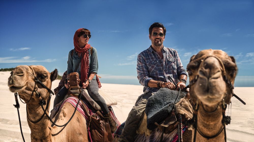 Hooten & The Lady on Camels